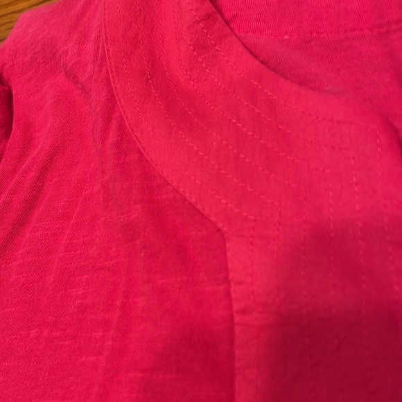 GAP red long sleeve top.  Round neck, cotton fabric. Good condition. Size Large. - Picture 3 of 6